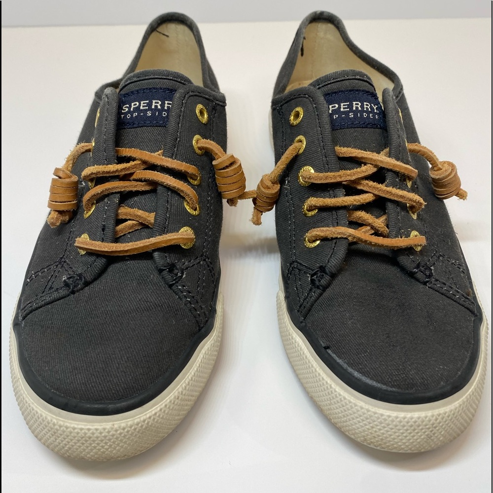 Sperry slip on size 6.5